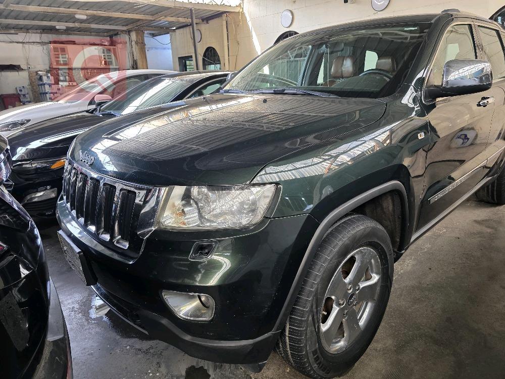 جیپ گراند شیرۆکی